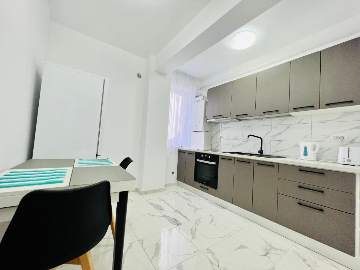 Altheda Living White House 29F-2 Daire Suceava Dış mekan fotoğraf